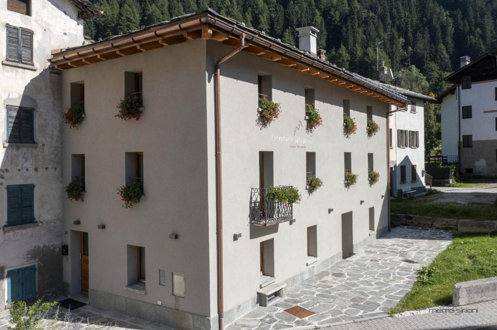Aparthotel Foresteria Spluga *